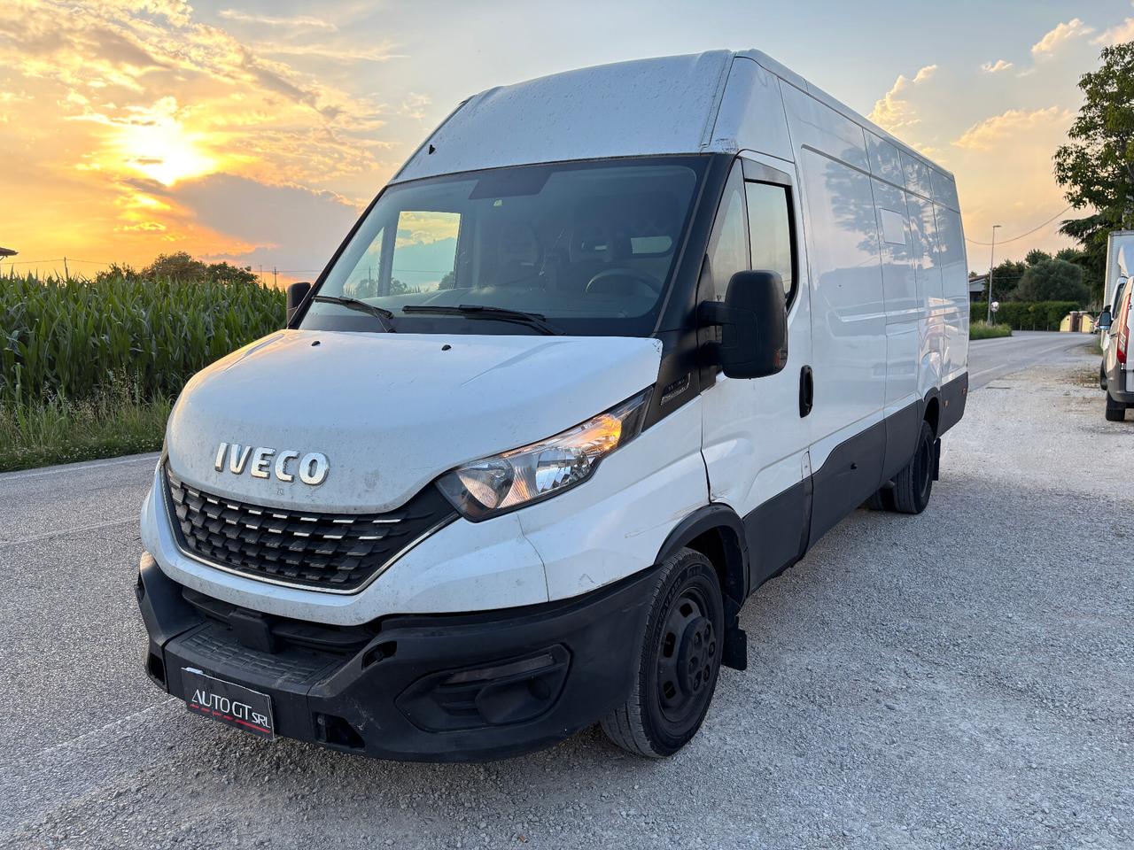 Iveco Daily 35S16A8 2.3 HPT PC Cabinato Hi-Matic