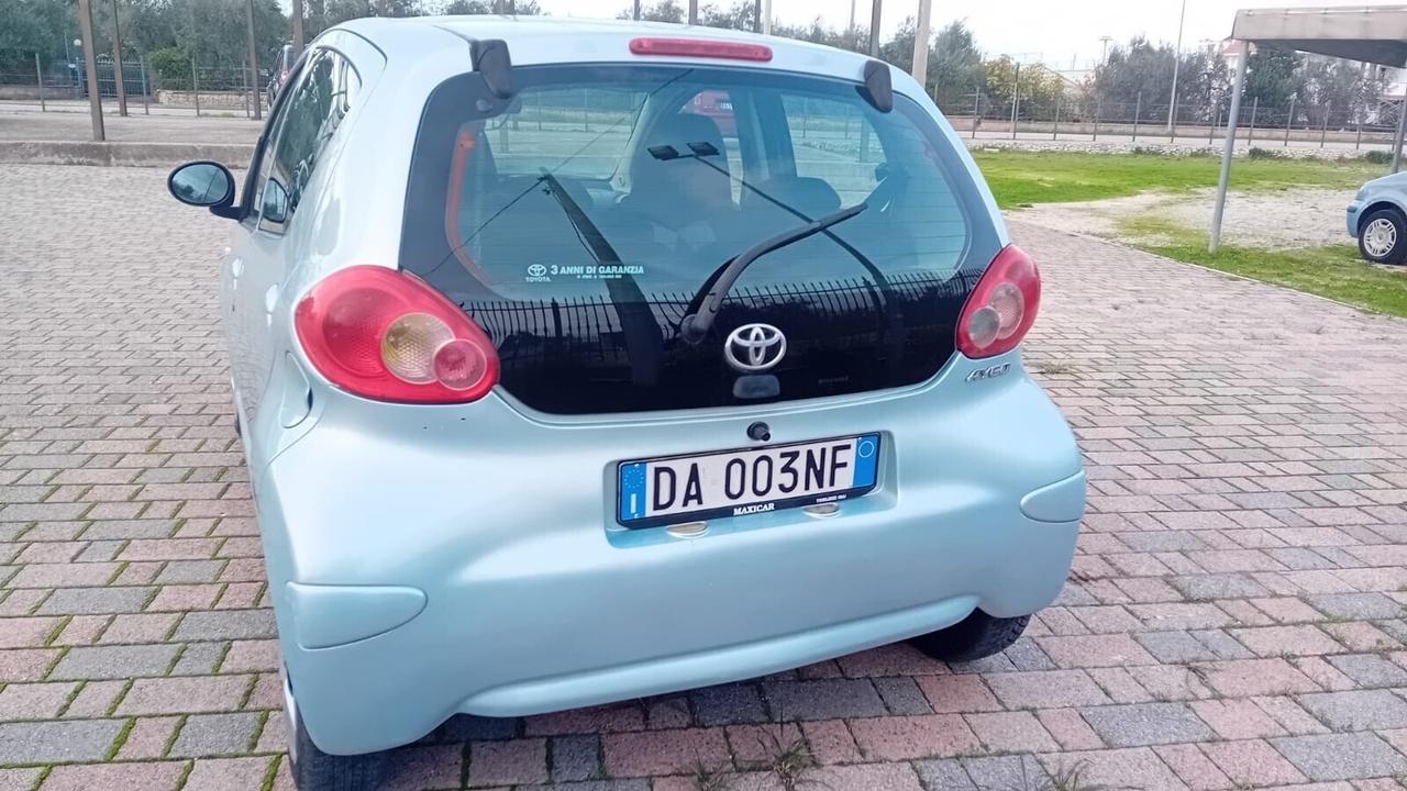 Toyota Aygo 1.0 12V VVT-i 5 porte Sol