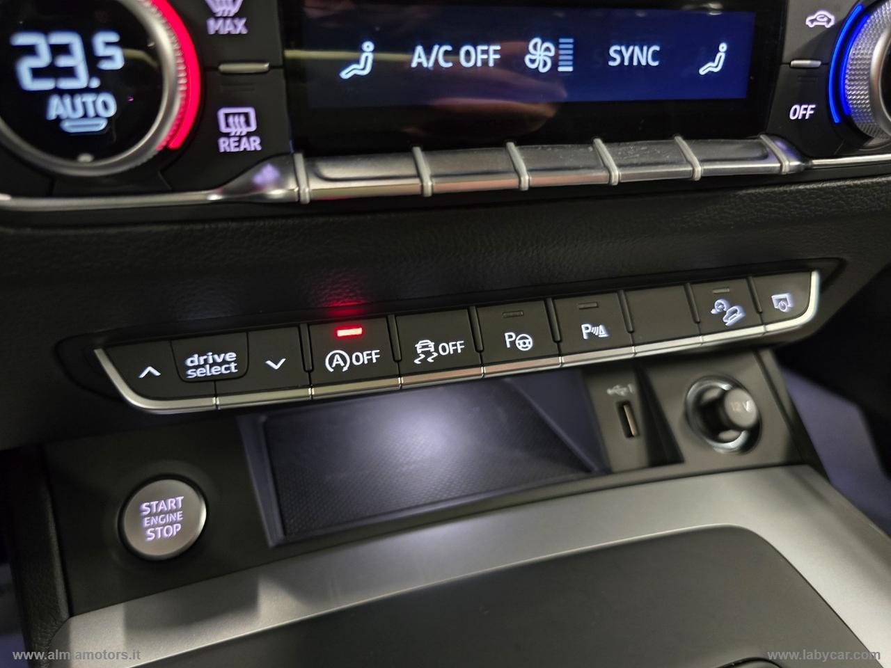 AUDI Q5 40 TFSI quattro S tronic Business Adv