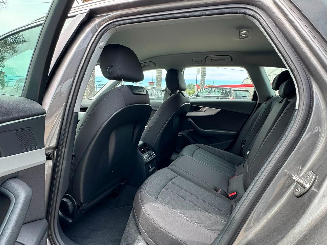 Audi A4 Avant 35 TDI/163 CV S tronic line edition