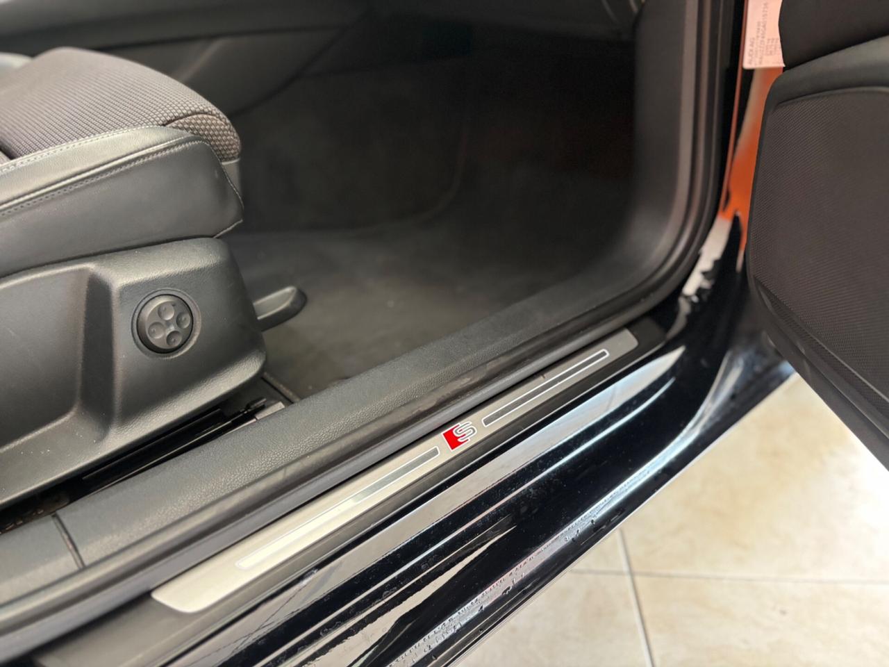 Audi A4 Avant 2.0 TDI 150 CV s-line permute e finanziamenti