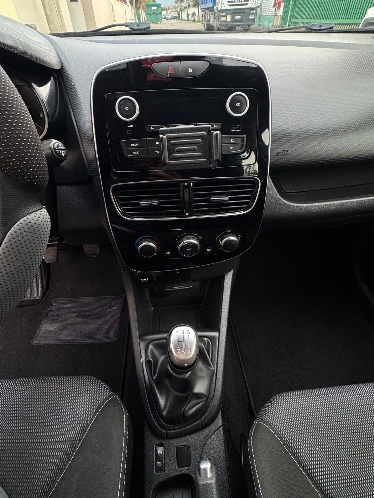 Renault Clio 1.2 75CV 5 porte Life