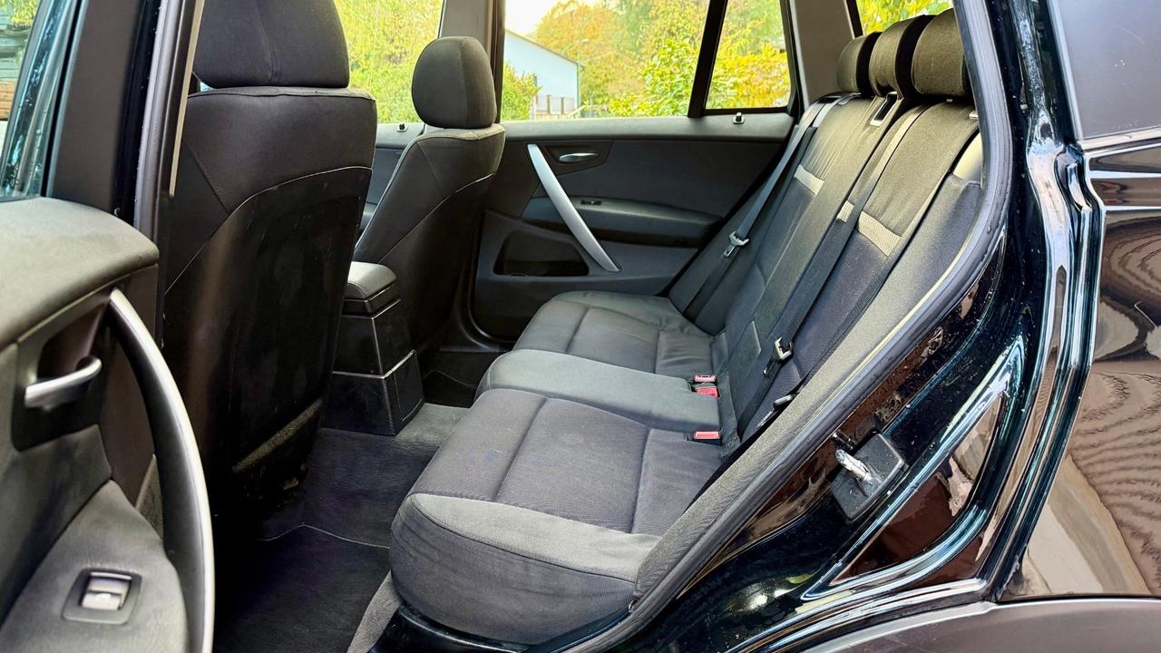 Bmw X3 2.0d cat Futura