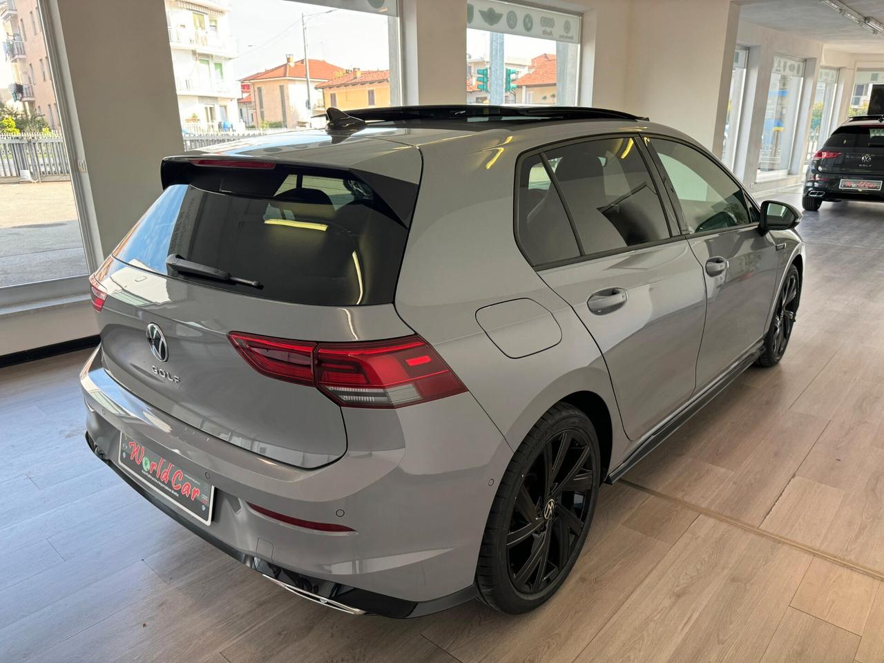 Volkswagen Golf 1.5 TSI EVO ACT R-Line