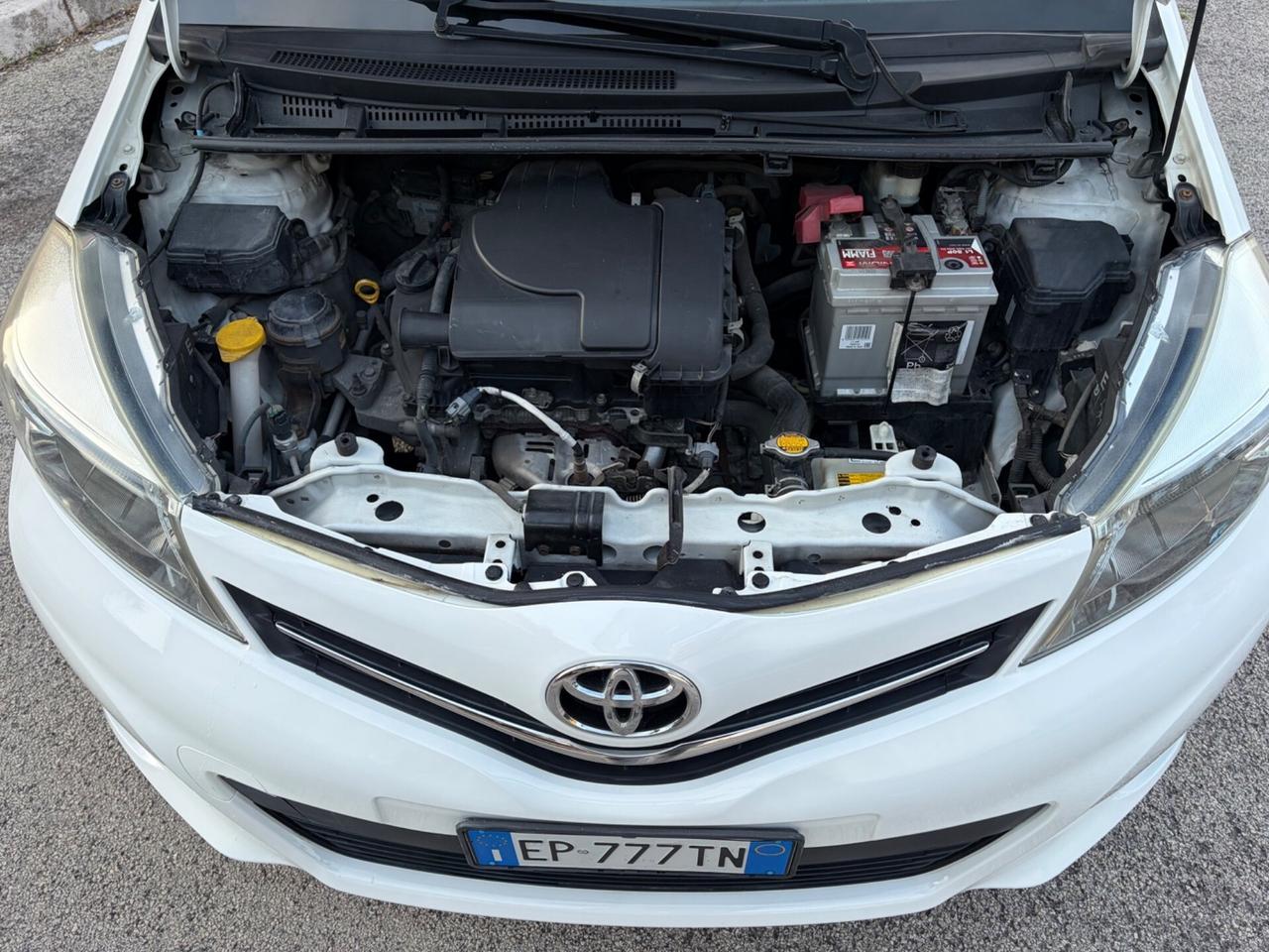 Toyota Yaris 1.0 benz unico proprietario