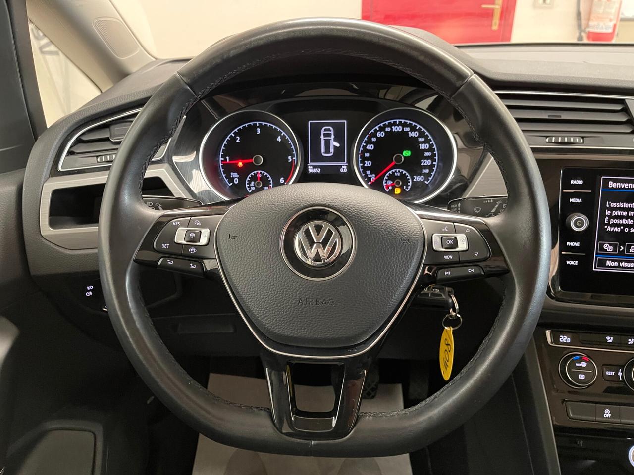 Volkswagen Touran Volkswagen Touran Business 2.0 TDI 7p dsg-Ok Neopatentat-LEGGI SOTTO