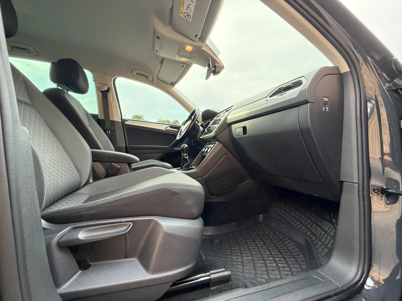 Volkswagen Tiguan/1.6 TDI 116CV/CAR PLAY/17"