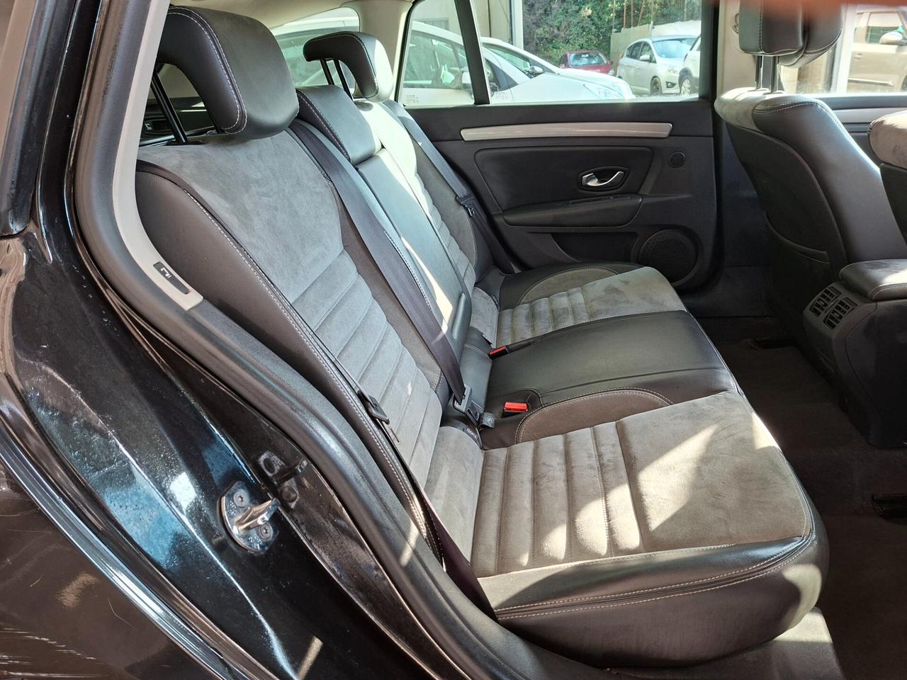 Renault Laguna 2.0 dCi 175CV SporTour 4Control ESM