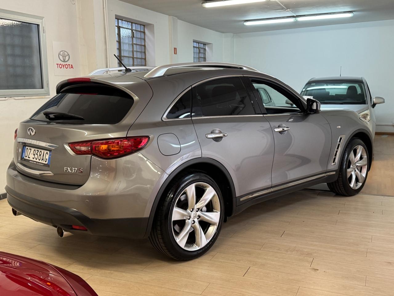 Infiniti FX FX37 GT UniPro-Tagliandi-StraFulll-Garantita-E5-Permute-Benzina
