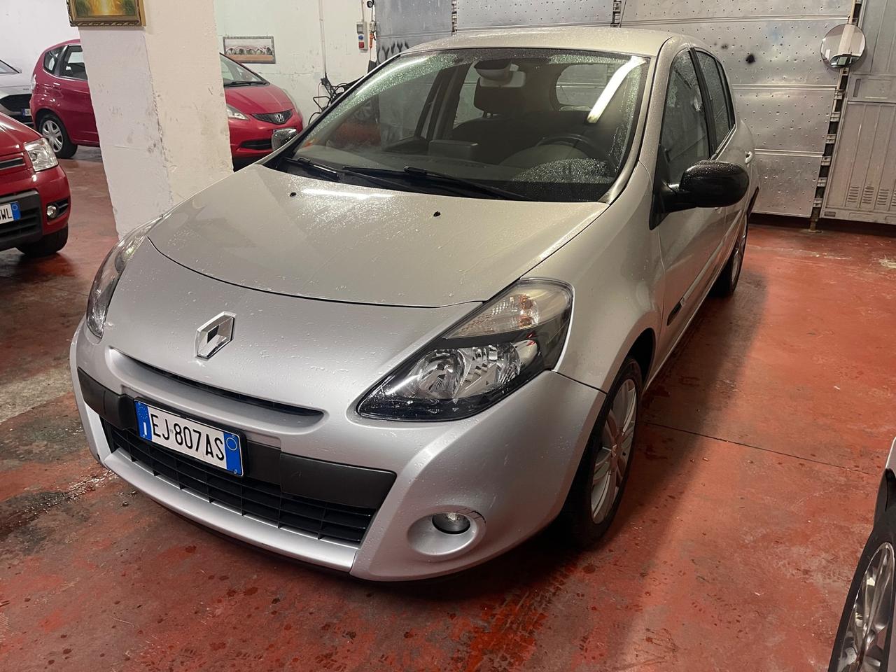 Renault Clio 1.2 16V 5 porte Dynamique