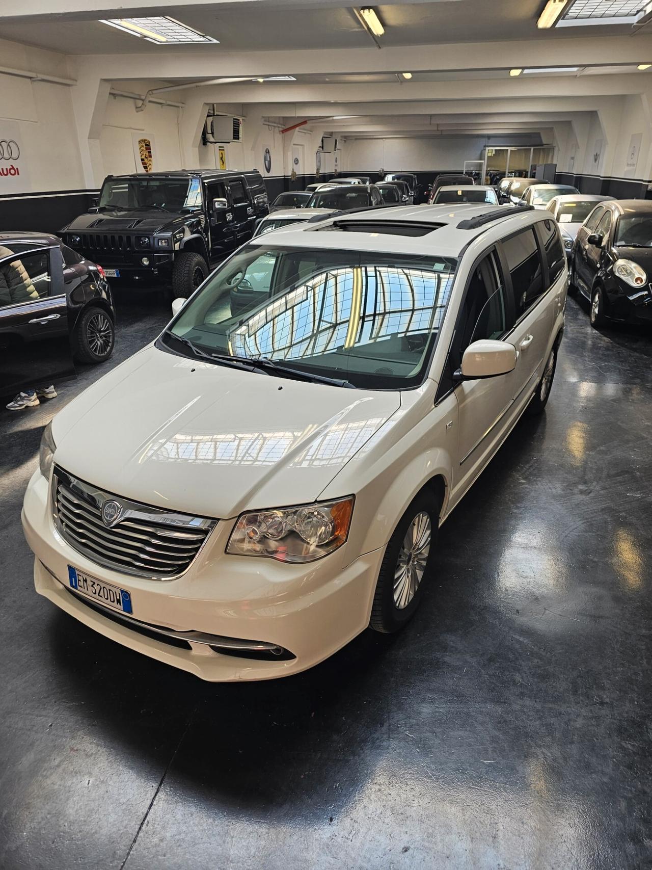 Lancia Voyager 2.8 Turbodiesel Platinum 163 CV