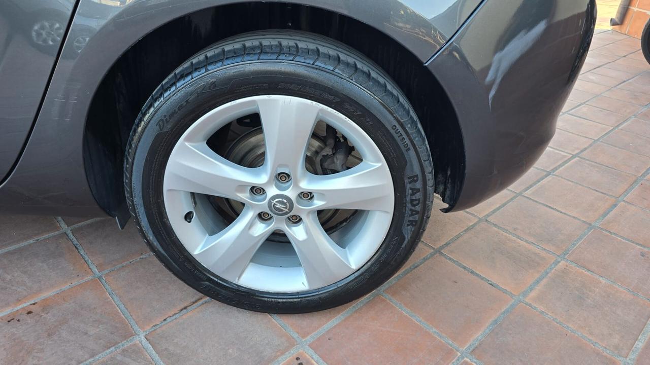 Opel Astra 1.4 100CV 5 porte Cosmo