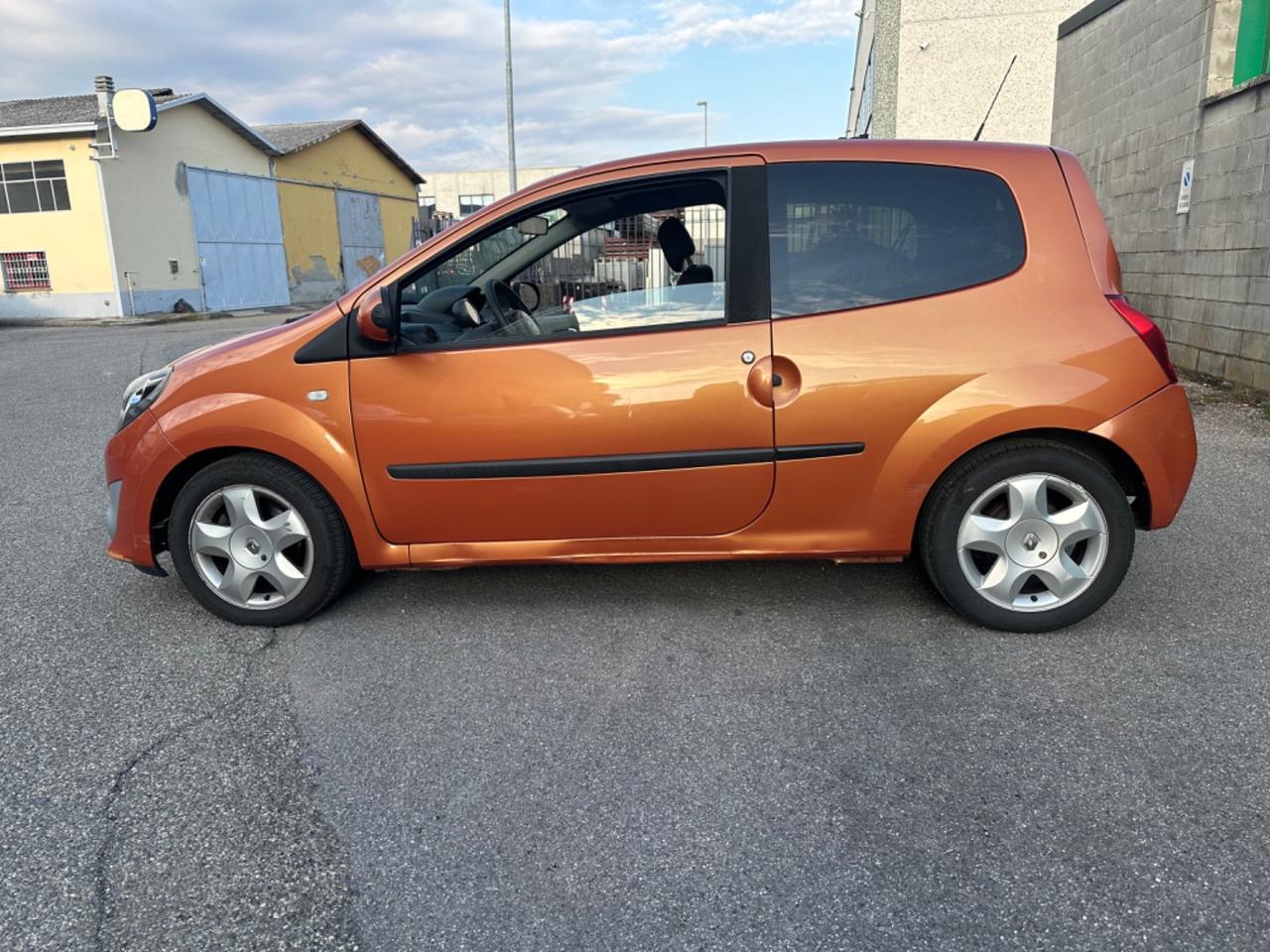 RENUALTE TWINGO 1,2 BENZINA NEOPATENTATI