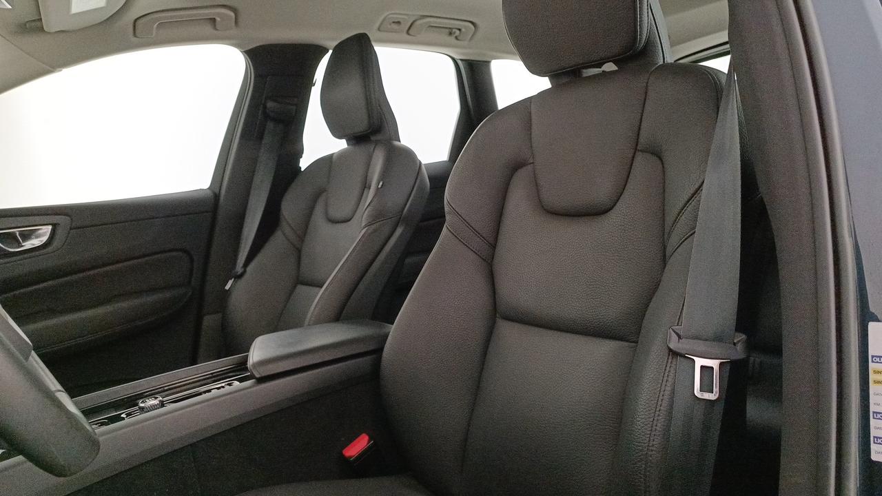 VOLVO XC60 2.0 b4 Plus Bright auto