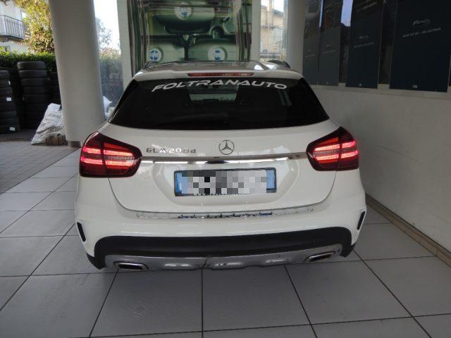 MERCEDES-BENZ GLA 200 d Automatic Premium AMG Line