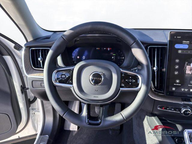 VOLVO XC60 T8 AWD Ibrido plug-in Elettrica/Benzina Plus Dark