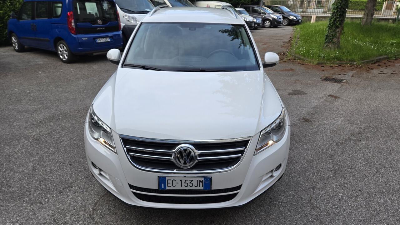Volkswagen Tiguan 2.0 TDI DPF 4MOTION DSG Sport &