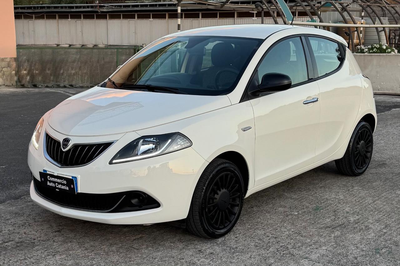 Lancia Ypsilon 1.0 hybrid SOLO 23.000 KM CERTIFICATI