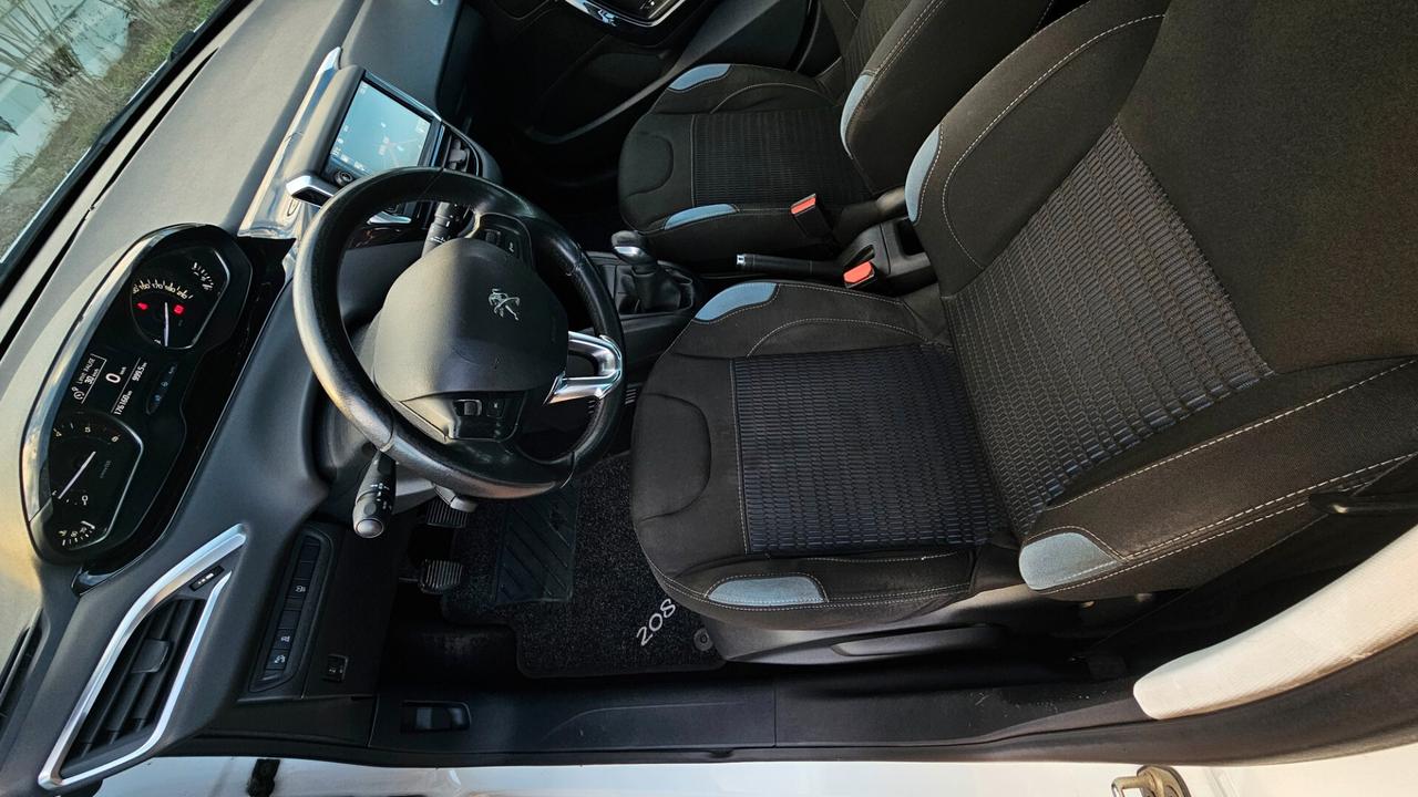 Peugeot 208 1.4 HDi 68 CV 5 porte Allure
