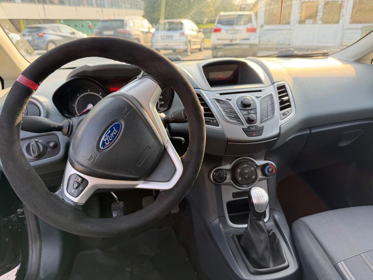 Ford Fiesta 1.4 TDCi 5p. Titanium