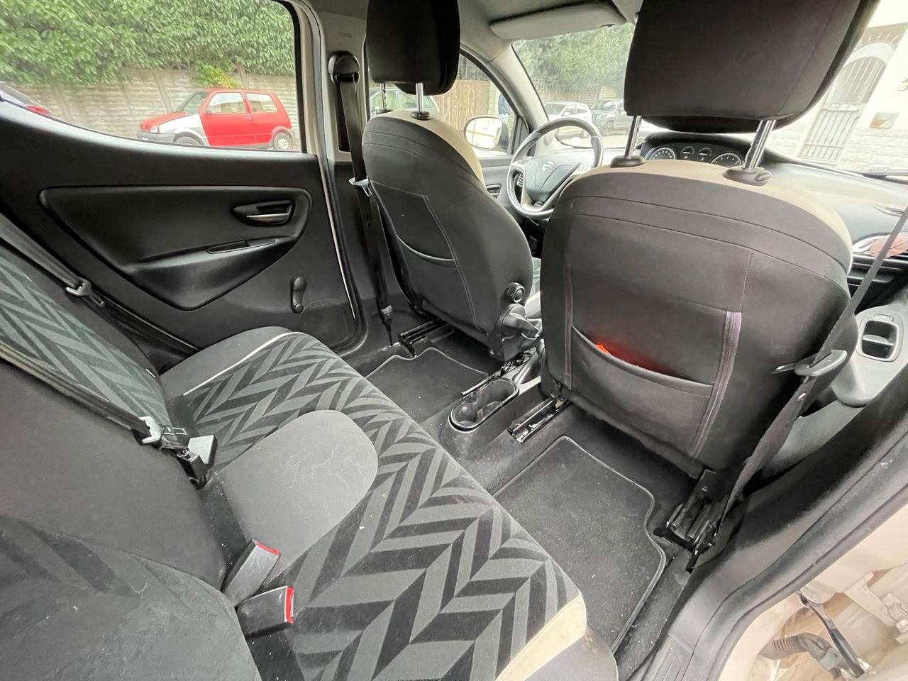 Lancia Ypsilon Opening Edition 1.2 #7630