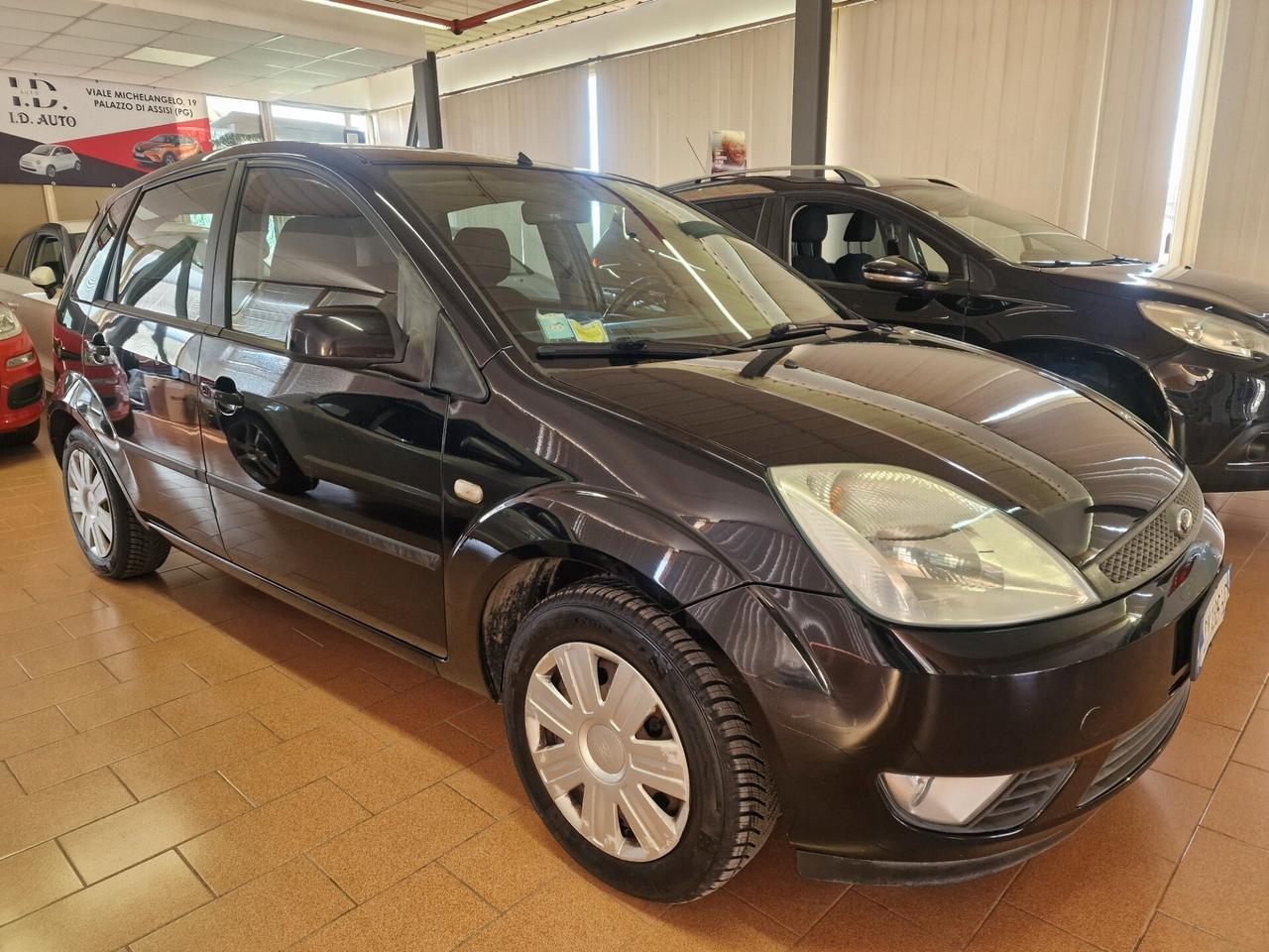 Ford Fiesta 1.2 16V 5p. Ghia, 160 mila chilometri