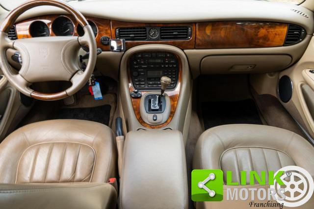 JAGUAR XJ8 3.2 V8 237CV Executive - 1998