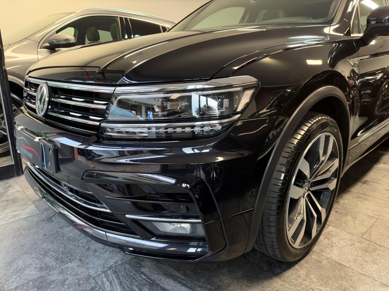 VW TIGUAN 2.0 BITURBO 240 CV R-LINE TETTO