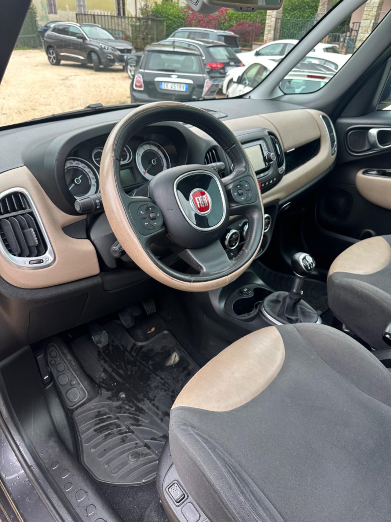 Fiat 500L 1.3 MTJ 85 CV LOUNGE PANORAMICO NEOPAT KMCERT