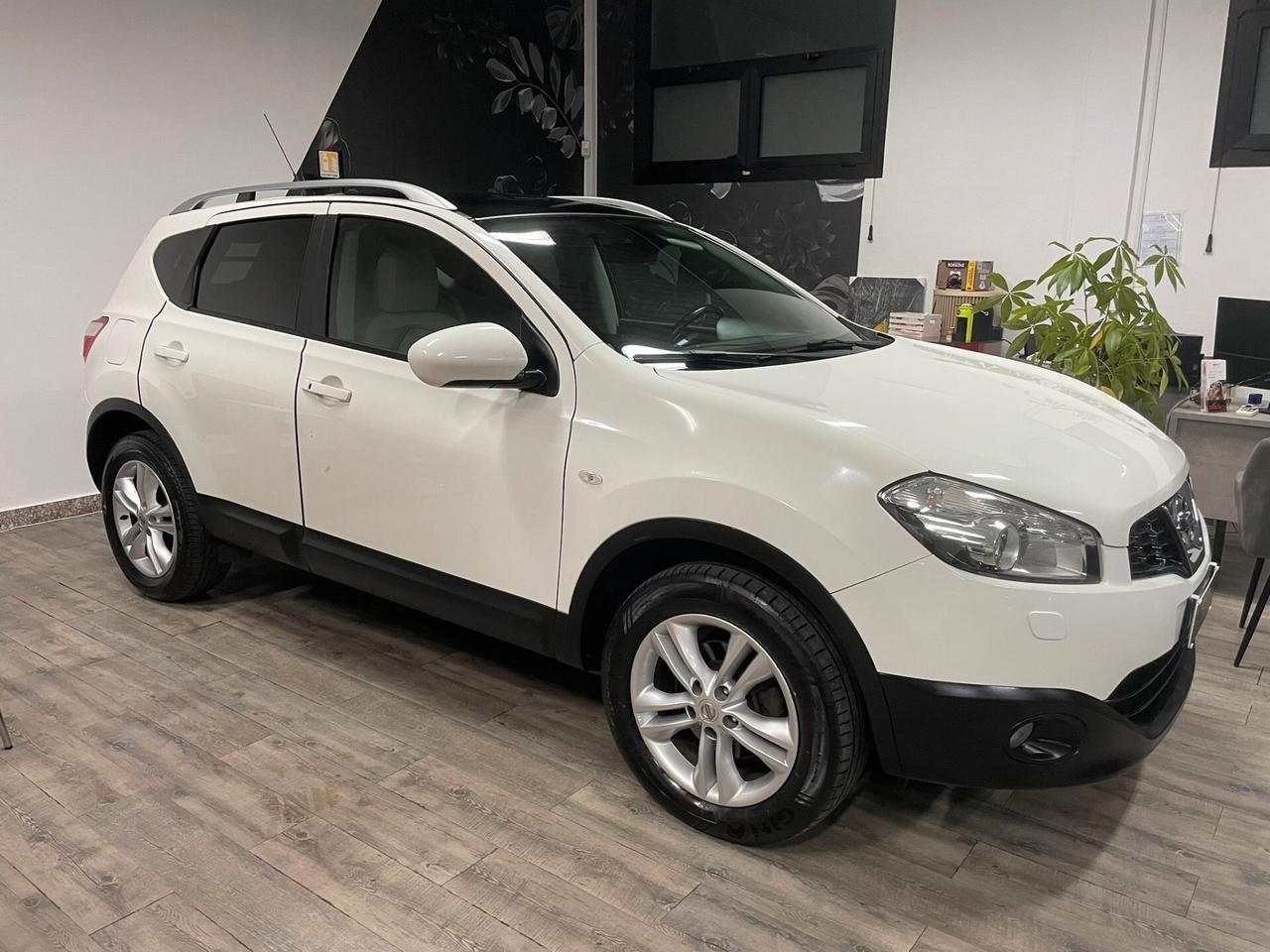 Nissan Qashqai 2.0 dCi DPF Tekna