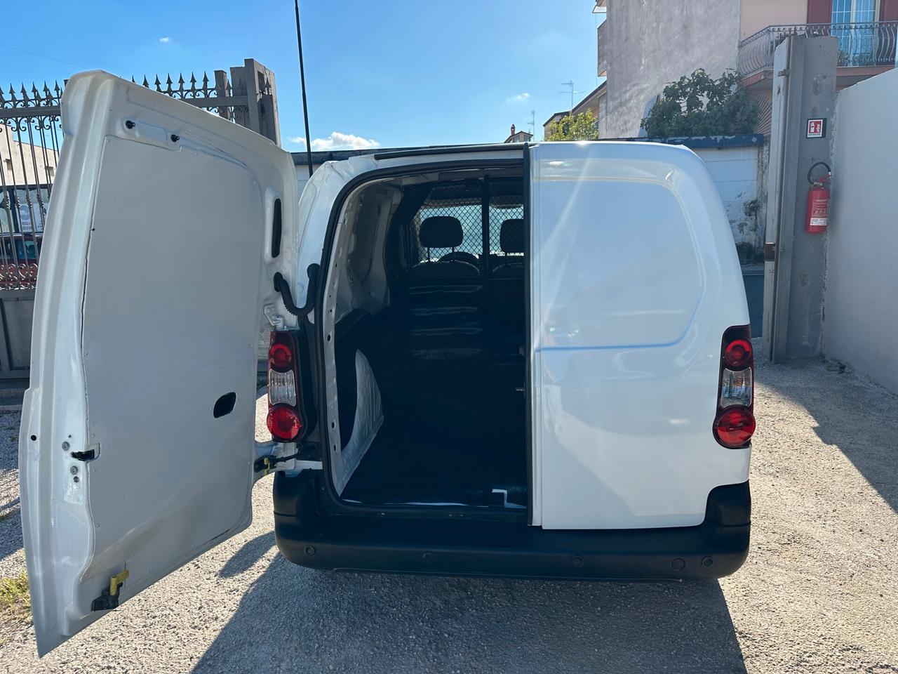 Peugeot Partner 1.6 Hdi 92 Cv 2014 3 Posti