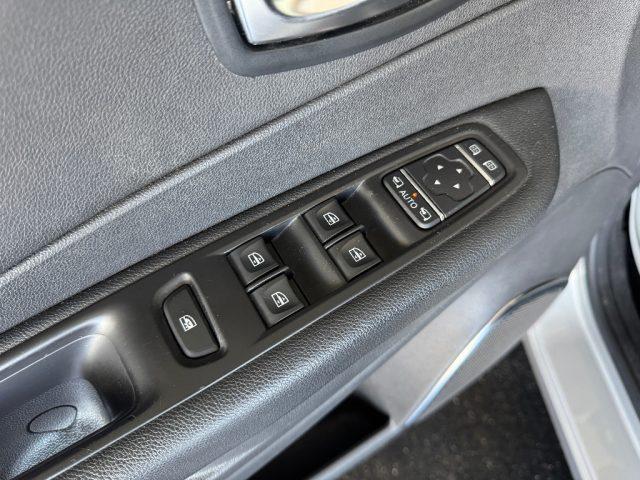 RENAULT Captur dCi 8V 90 CV EDC Start&Stop Energy Bose