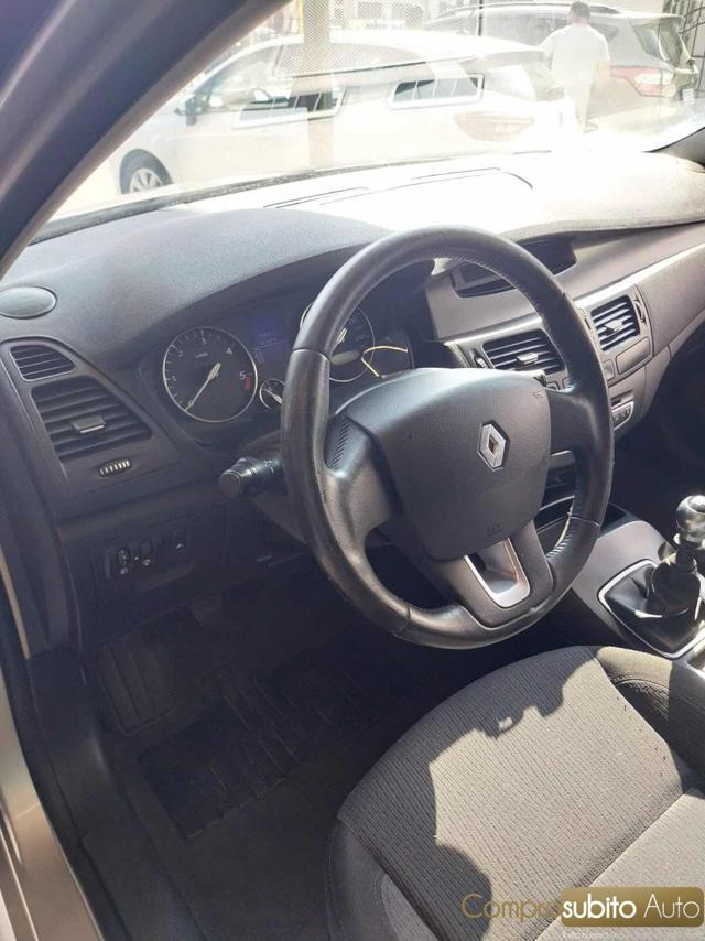 RENAULT Laguna 2.0 dCi 150CV SporTour Nav