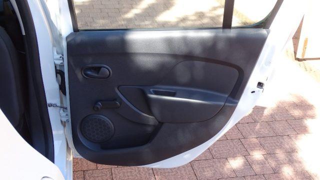 DACIA Sandero 1.2 75CVn cerchi in lega, Neopatentati, Garanzia..