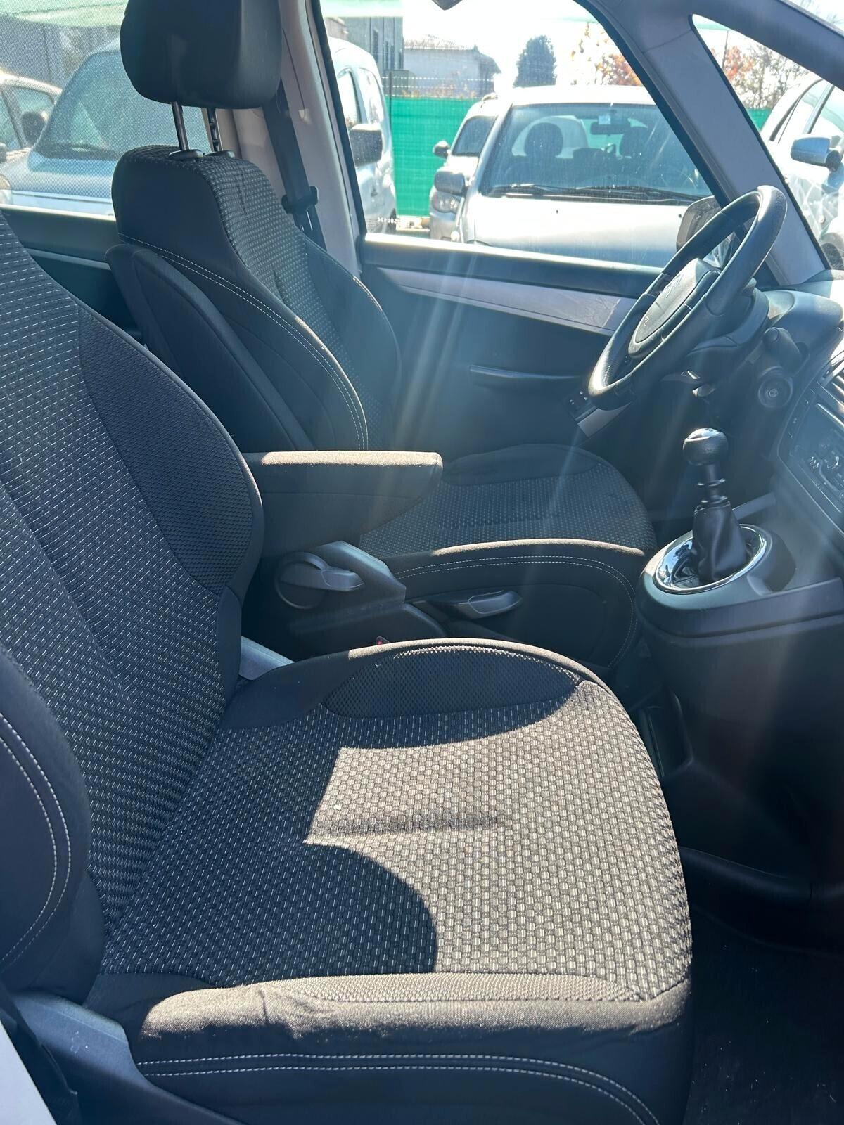 Citroen C4 Picasso 1.6 HDi 110 FAP Business ok neo patentati