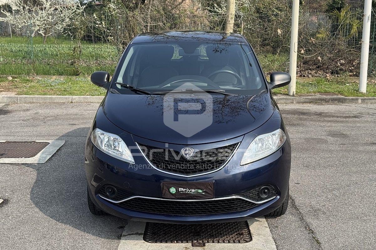 LANCIA Ypsilon 1.2 69 CV 5 porte Silver