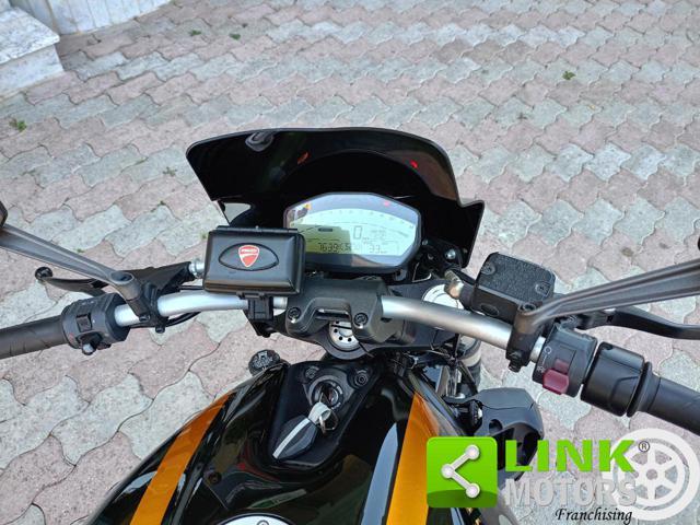 DUCATI Monster 821 ABS Dark