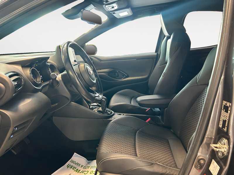 TOYOTA Yaris IV 2020 - Yaris 1.5h Lounge