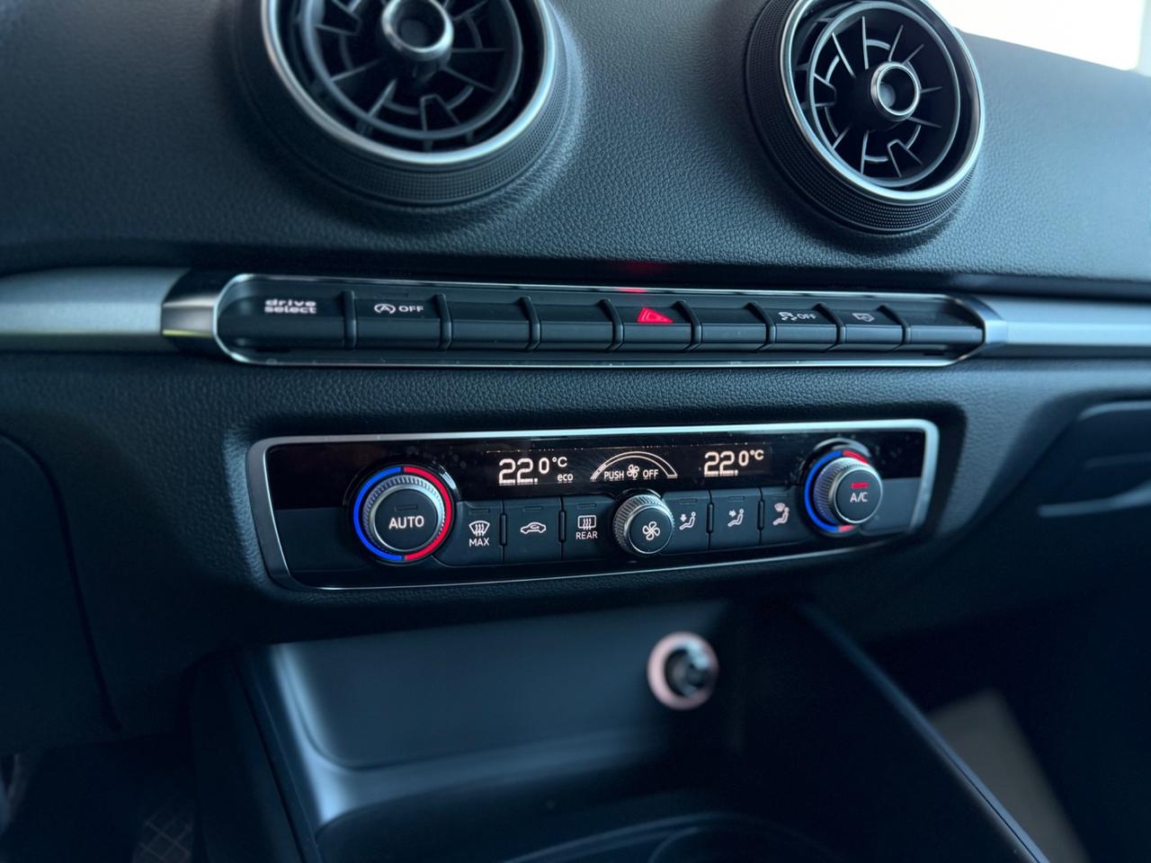 Audi A3 SPB 30 TDI S-LINE VIRTUAL MATRIX