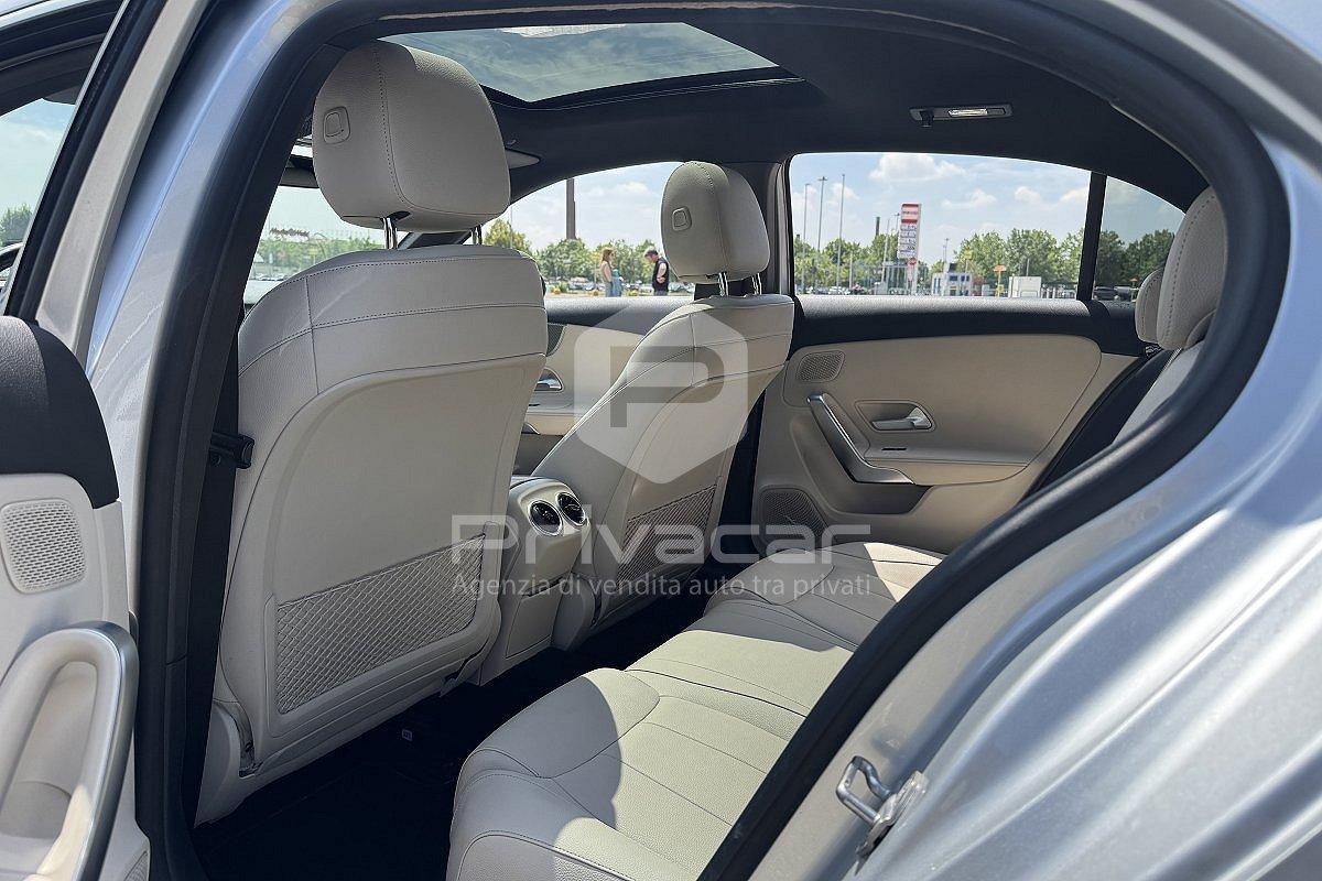 MERCEDES A 180 d Automatic Premium