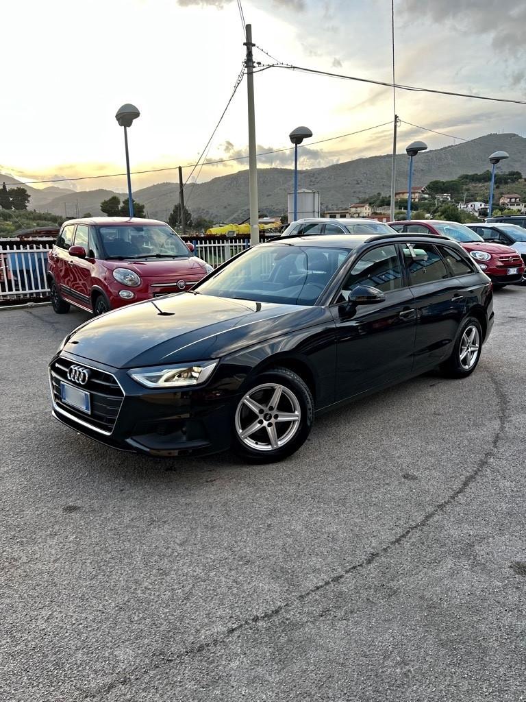 Audi A4 Avant 2.0TDI 136 CV S tronic 2022