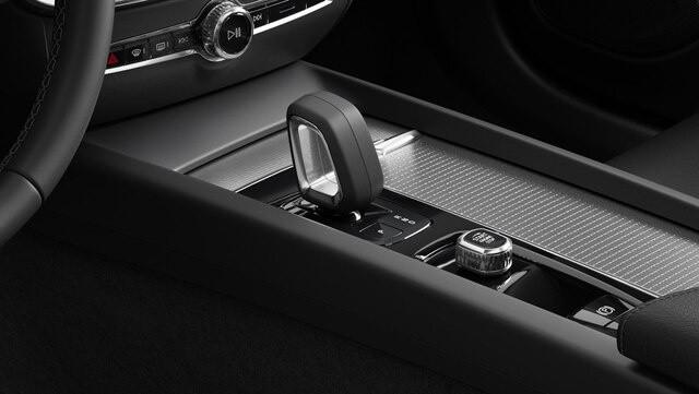 VOLVO V60 PLUS DARK B4 AUTO PREZZO PROMO FINO AL 31/12/2025